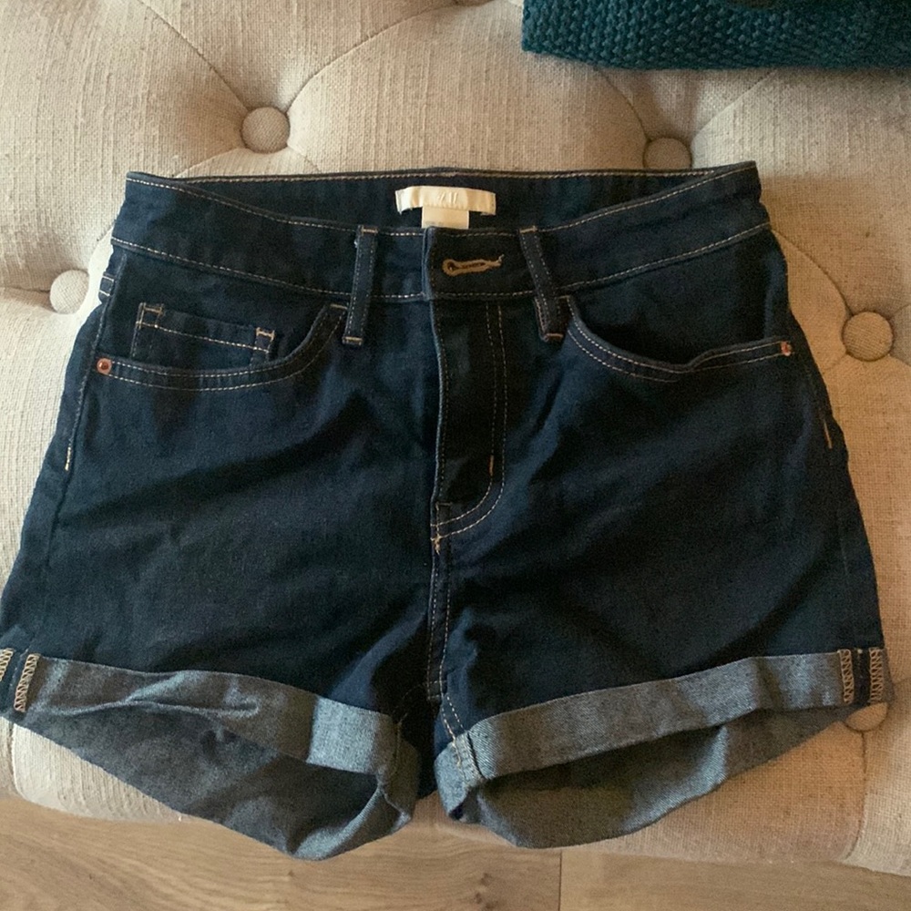 Teeny tiny jean short